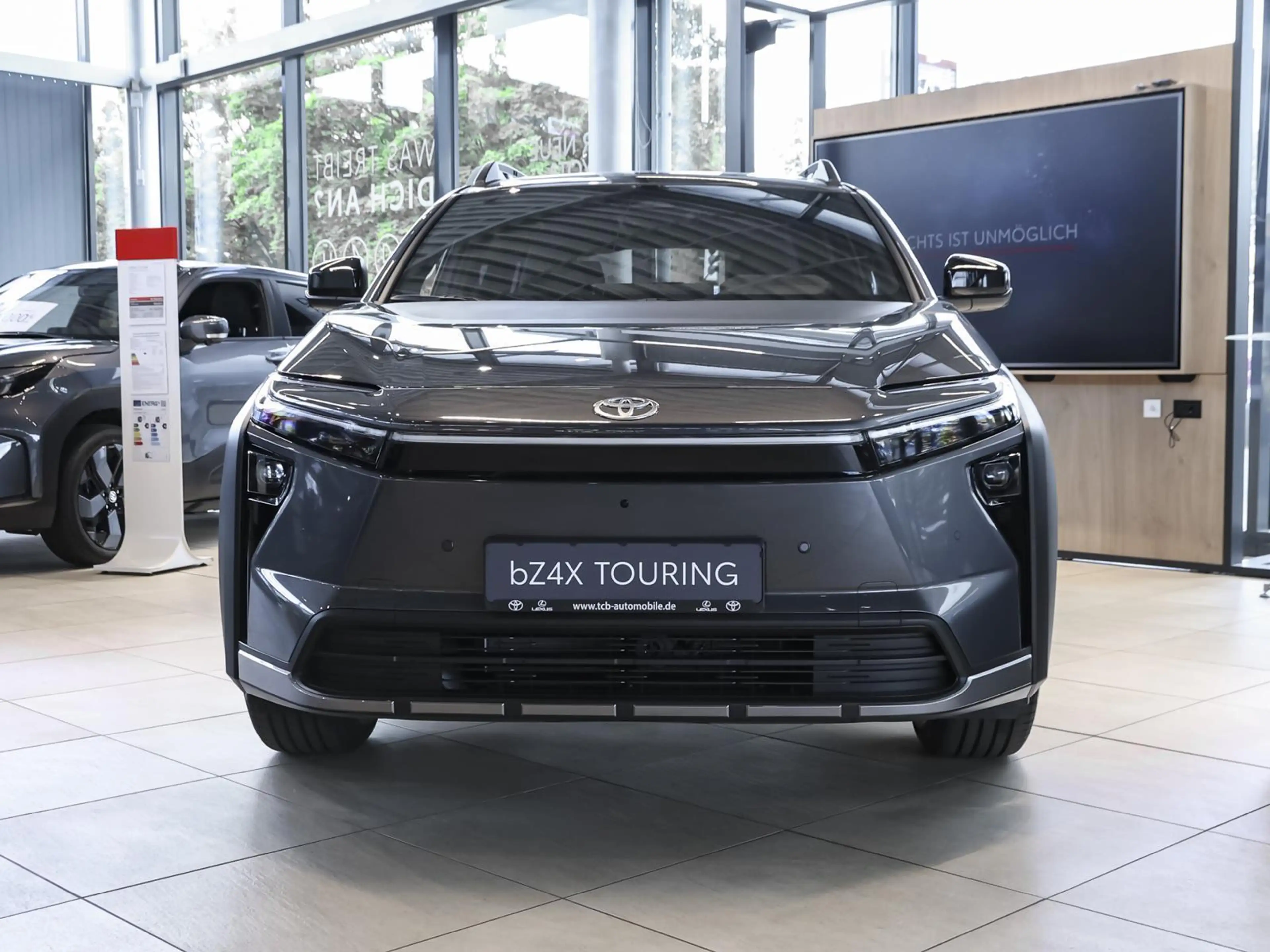 Toyota bZ4X Touring FWD Teamplayer NAVI SHZ PDC KLIMA — photo 5
