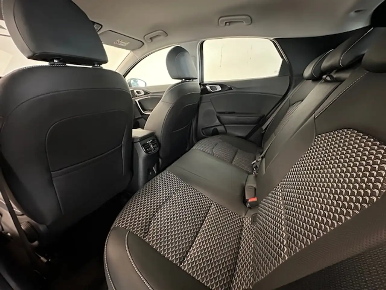 Kia XCeed Vision T-GDI Lane Ass Navi Kamera Tempomat 9