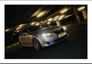 IS 250 250 Executive