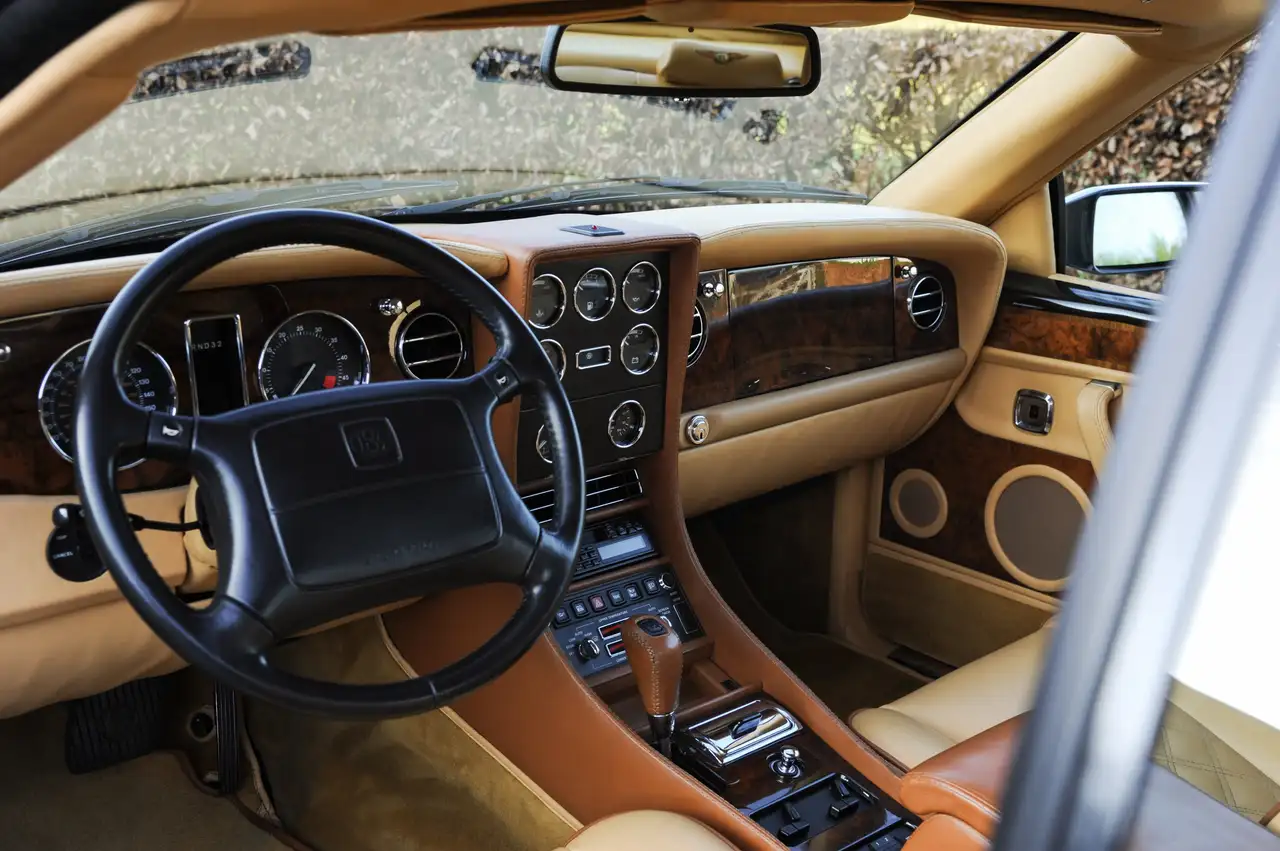 Bentley Azure 6.75 Turbo V8, foto 9