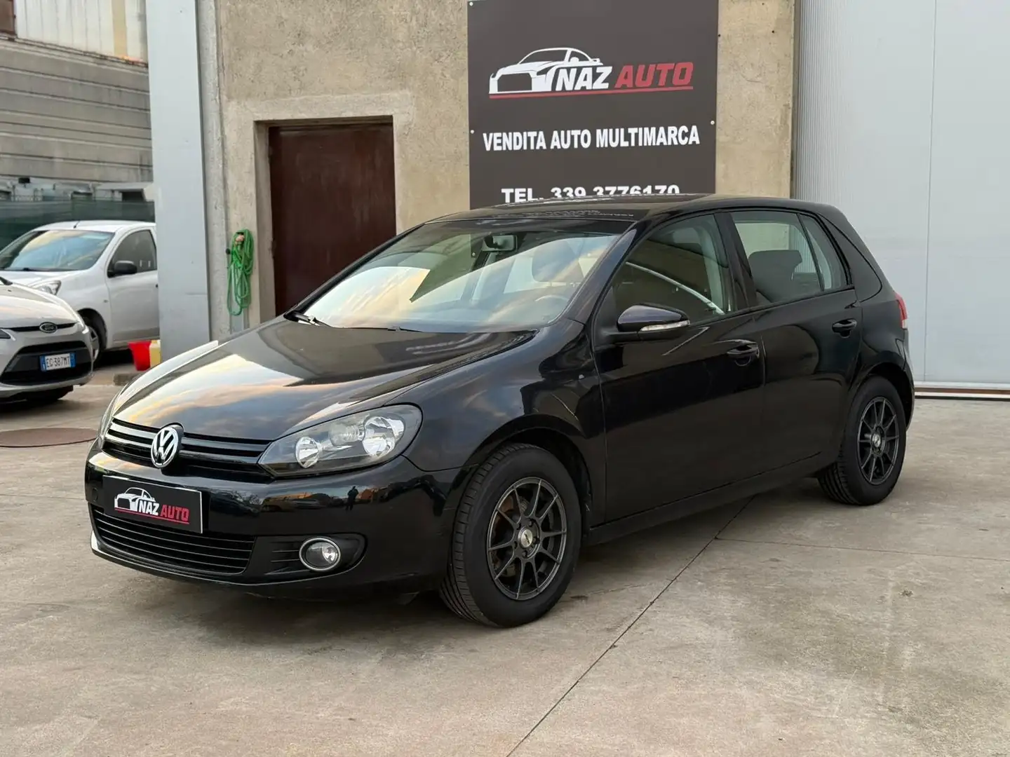 Volkswagen Golf 5p 1.6 tdi Highline - 1