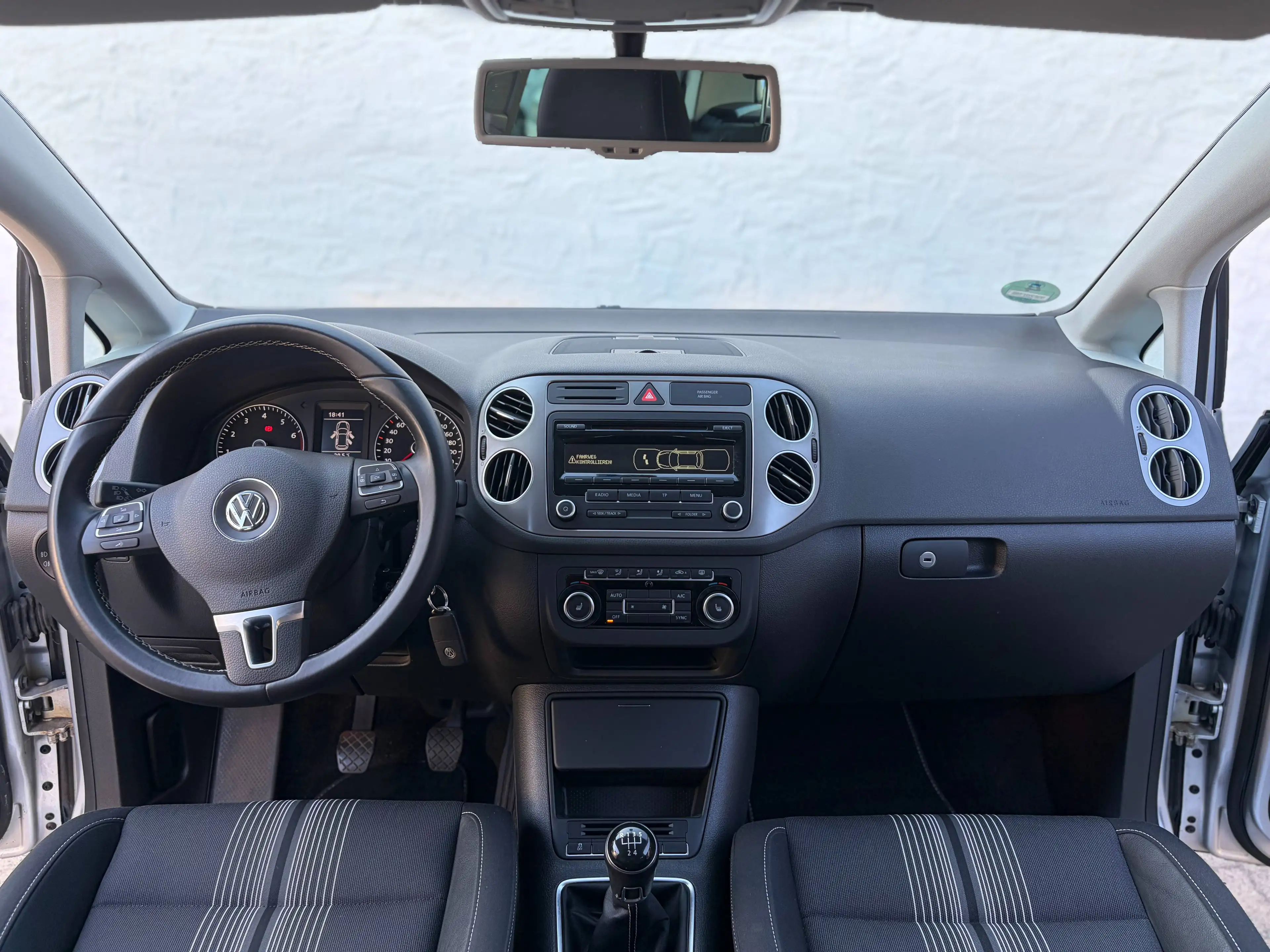 Volkswagen Golf Plus Match — photo 11