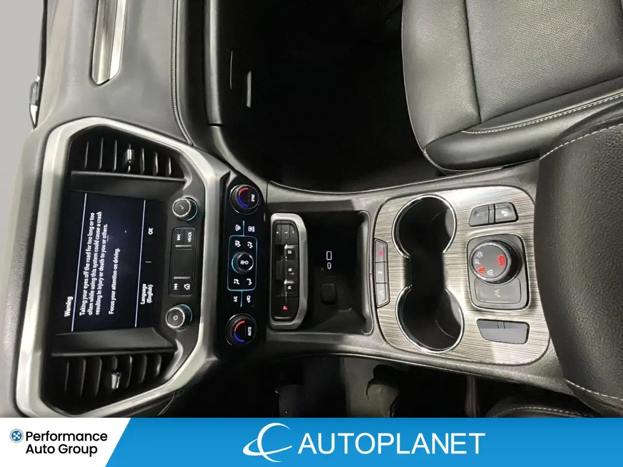 GMC Acadia снимка GMC Acadia