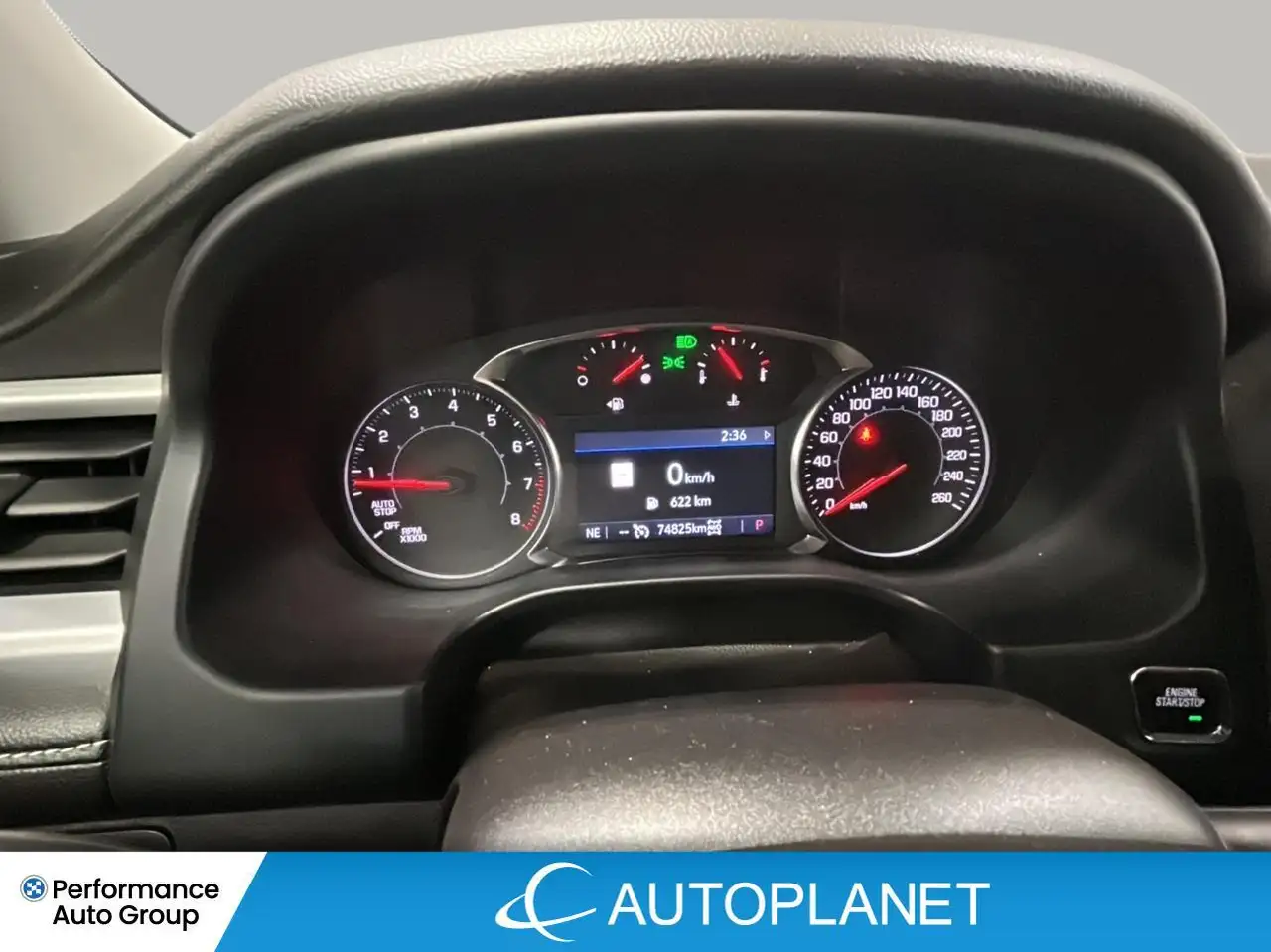 GMC Acadia снимка GMC Acadia
