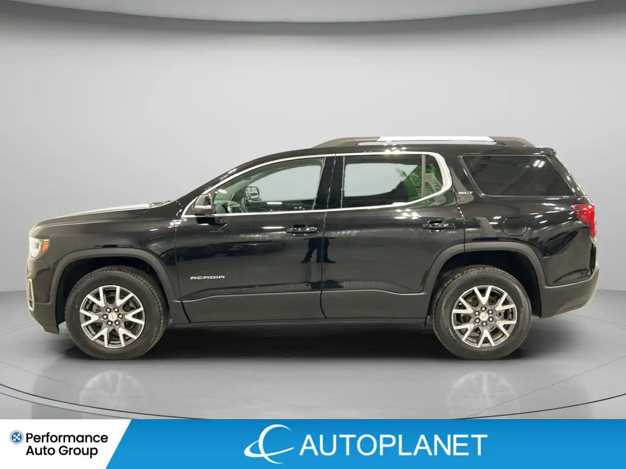 GMC Acadia снимка GMC Acadia