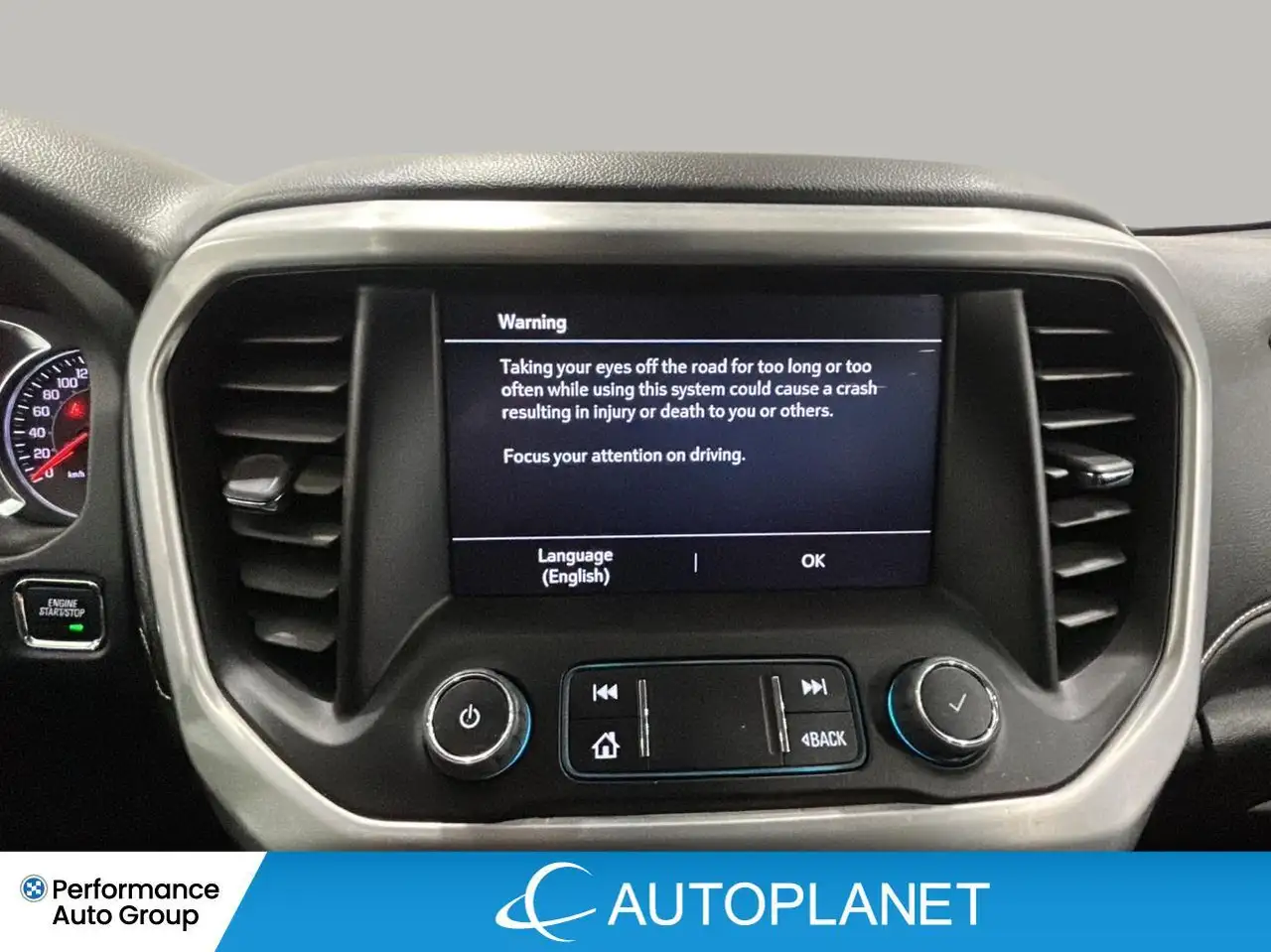 GMC Acadia снимка GMC Acadia