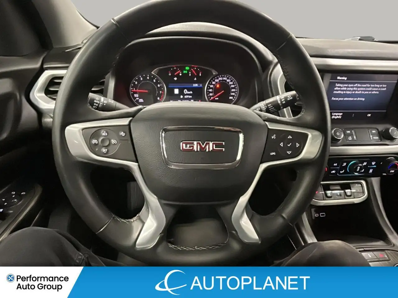 GMC Acadia снимка GMC Acadia