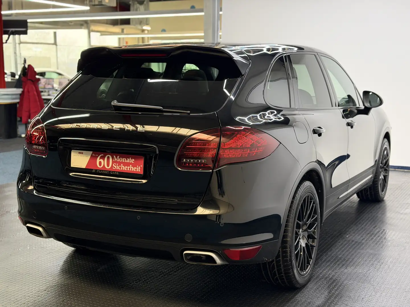 Porsche Cayenne Diesel*3JGarantie*Pano*STHZ*Luftfahrwerk Schwarz - 2