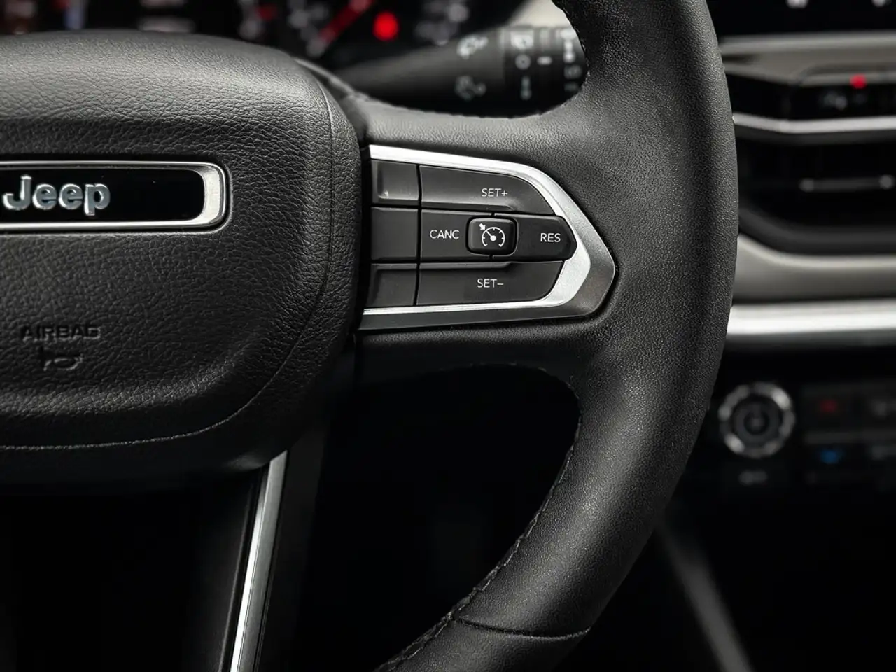 Jeep Compass photo Jeep Compass