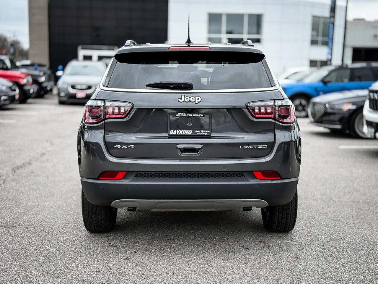 Jeep Compass photo Jeep Compass
