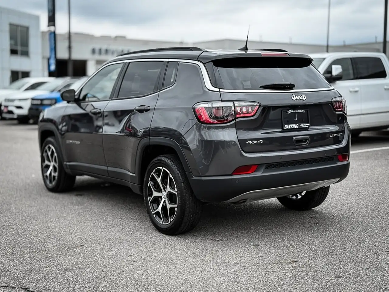 Jeep Compass photo Jeep Compass