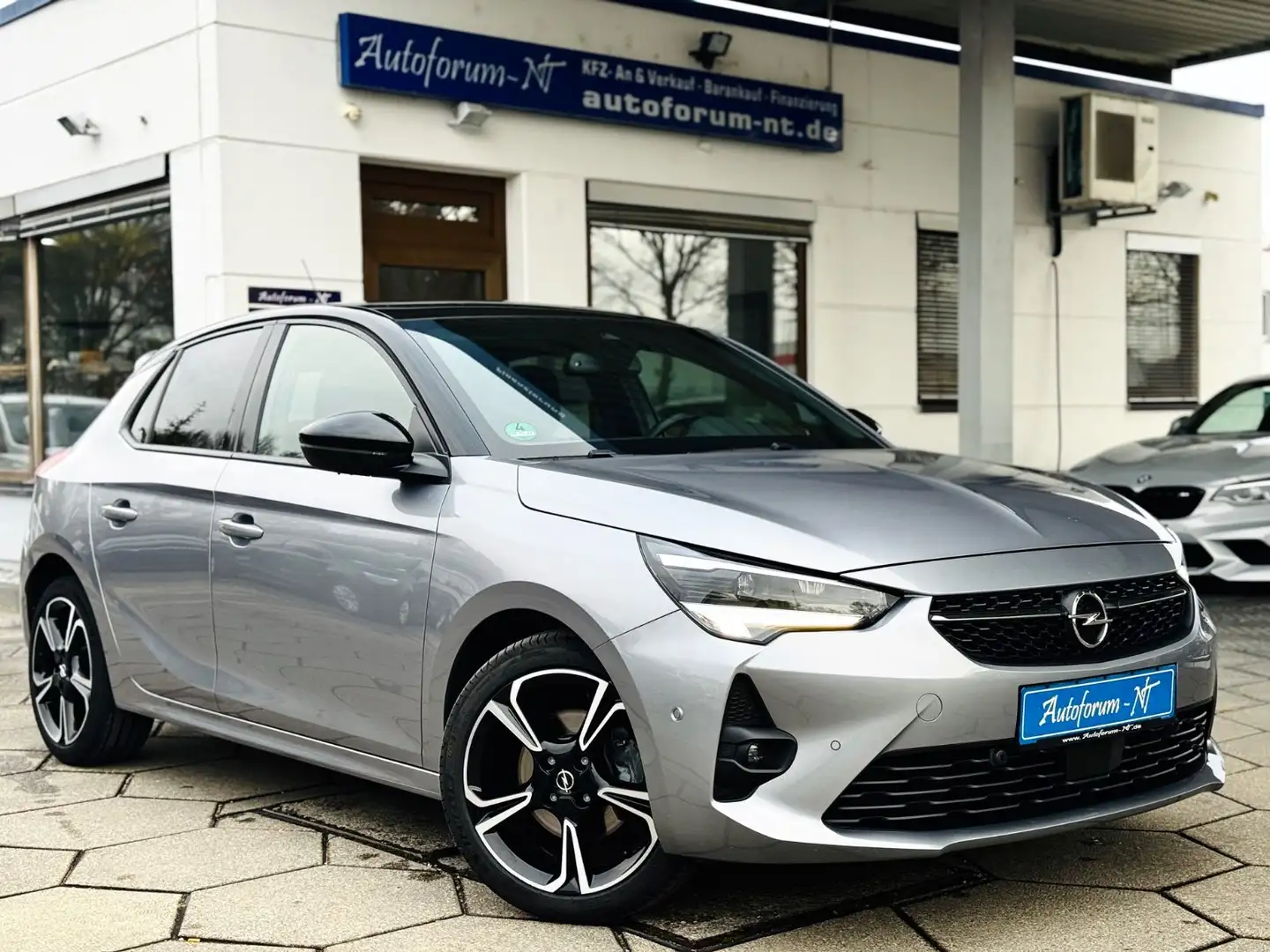 Opel Corsa F GS Line/PANO/360/MATRIX/LANE ASSIST Grijs - 1