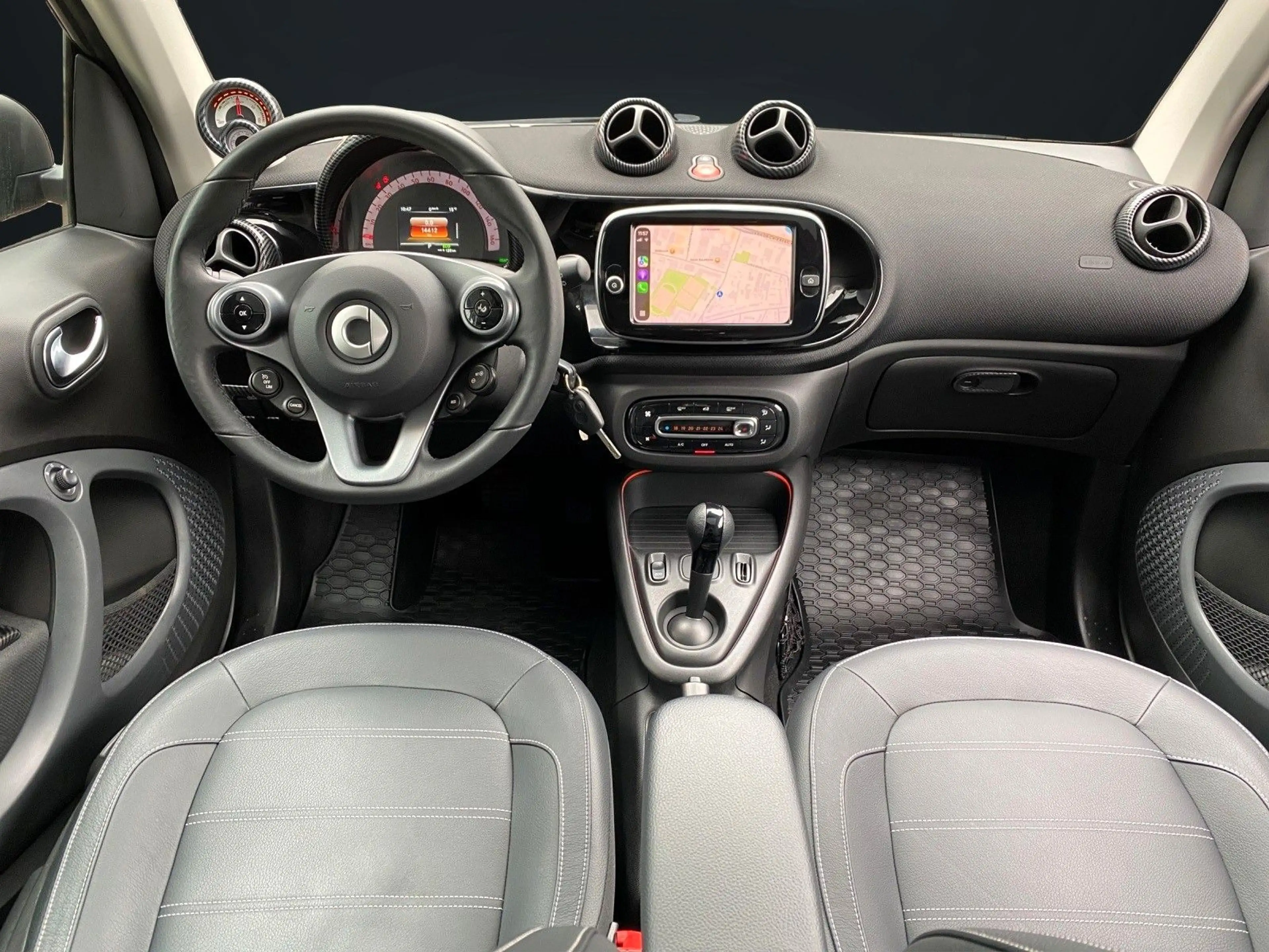 smart forTwo COUPE EQ NAVI-KAMERA-PANORAMA-LED-JBL — photo 10