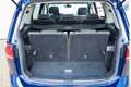Volkswagen Touran 2.0 TDI 150 DSG7 7 places Carat + Toit pano + Cuir Blauw - thumbnail 16