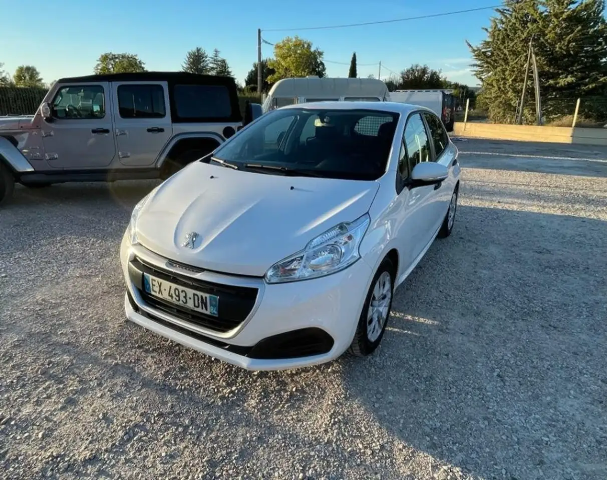 Peugeot 208 AFFAIRE 1.6 BLUEHDI 75 BVM5 PREMIUM