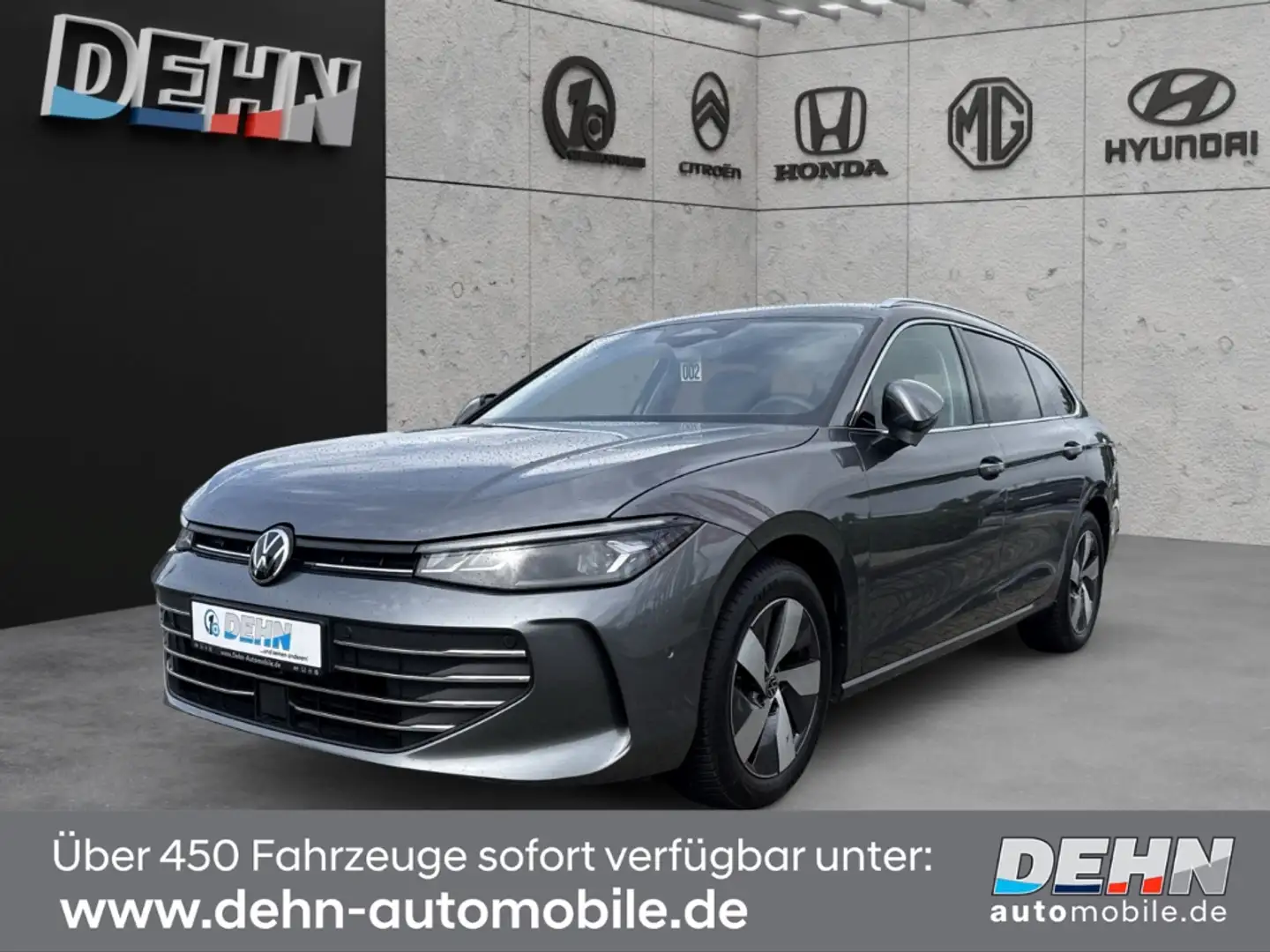 Volkswagen Passat Variant 1.5 eTSI DSG Business SHZ Kamera Grijs - 2