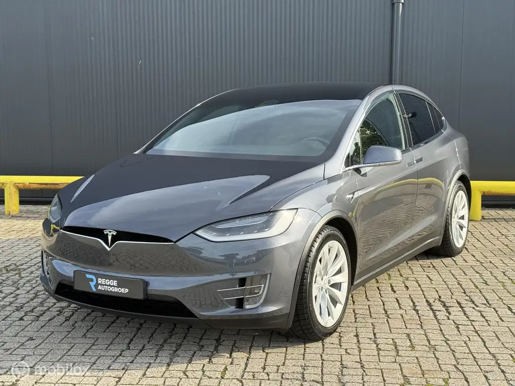 Tesla Model X 2017 из Европы — купить под ключ