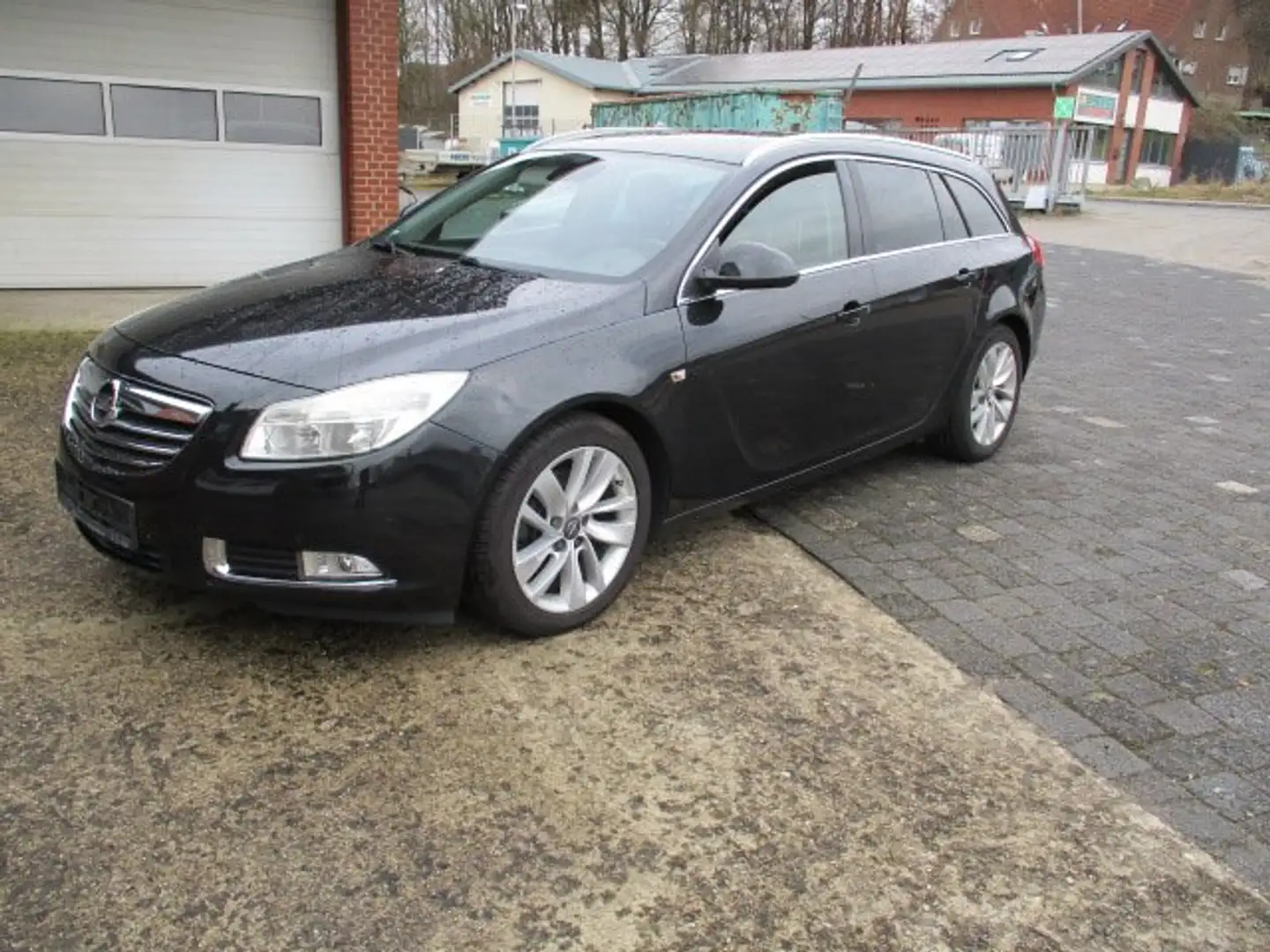 Opel Insignia Insignia Diesel 2.0 CDTI Sports Tourer Innovation Schwarz - 2
