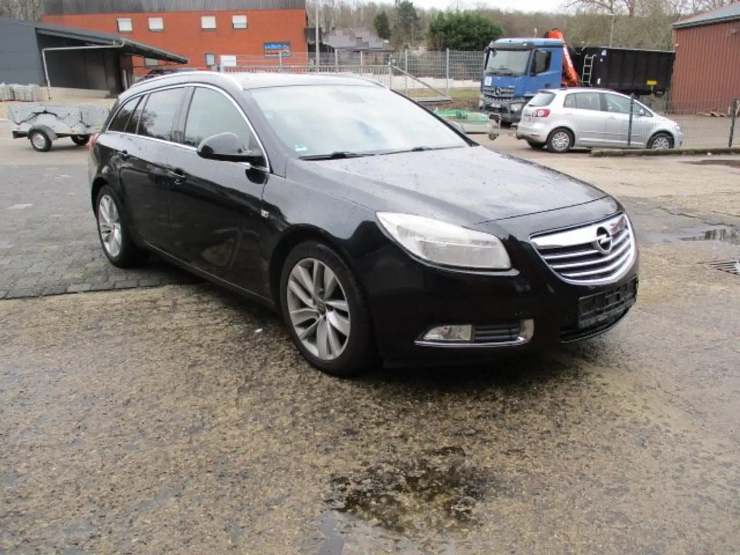 Opel Insignia Insignia Diesel 2.0 CDTI Sports Tourer Innovation Schwarz - 1
