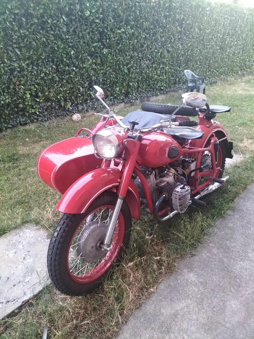 Dnepr K 750 Sidecar Rouge - 2