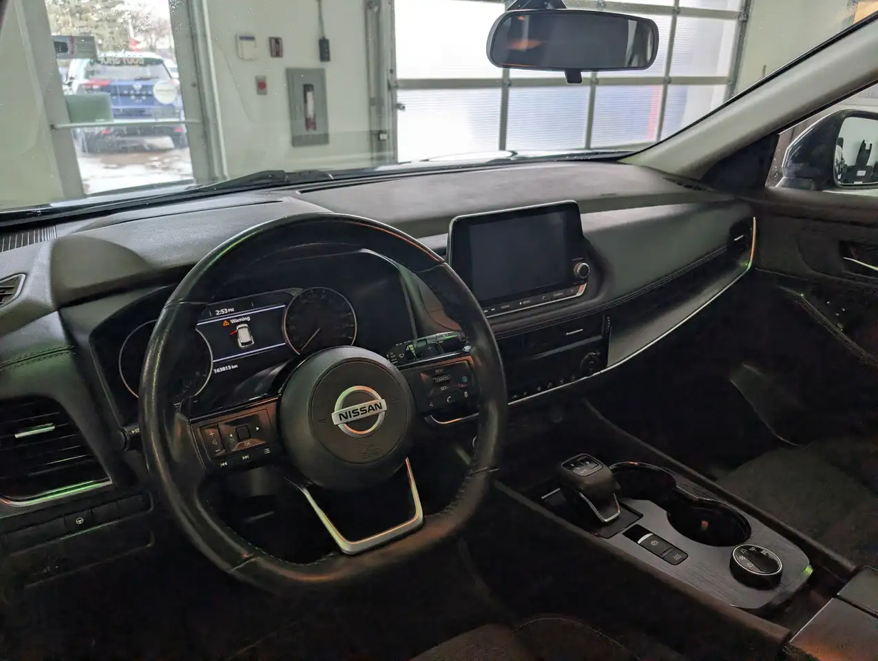Nissan Rogue снимка Nissan Rogue