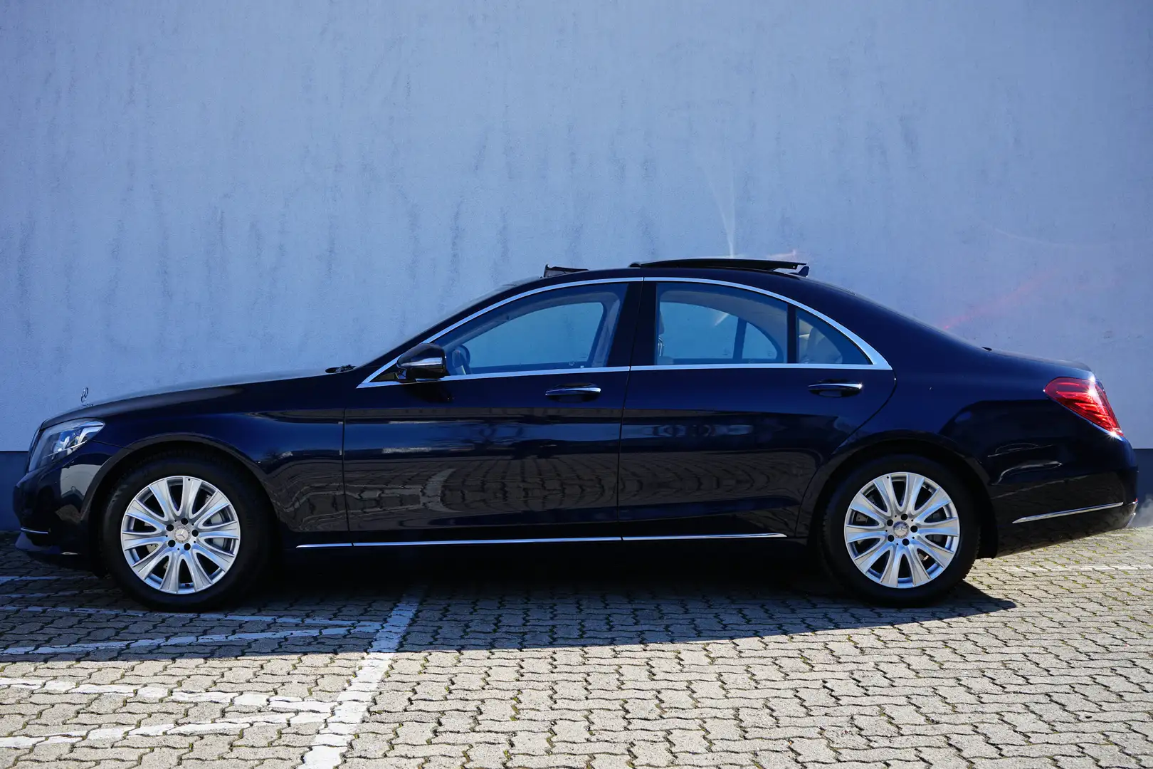 Mercedes-Benz S 500 4Matic*Panorama*AIRMATIC*Nachtsicht*44tKm*LED* plava - 2