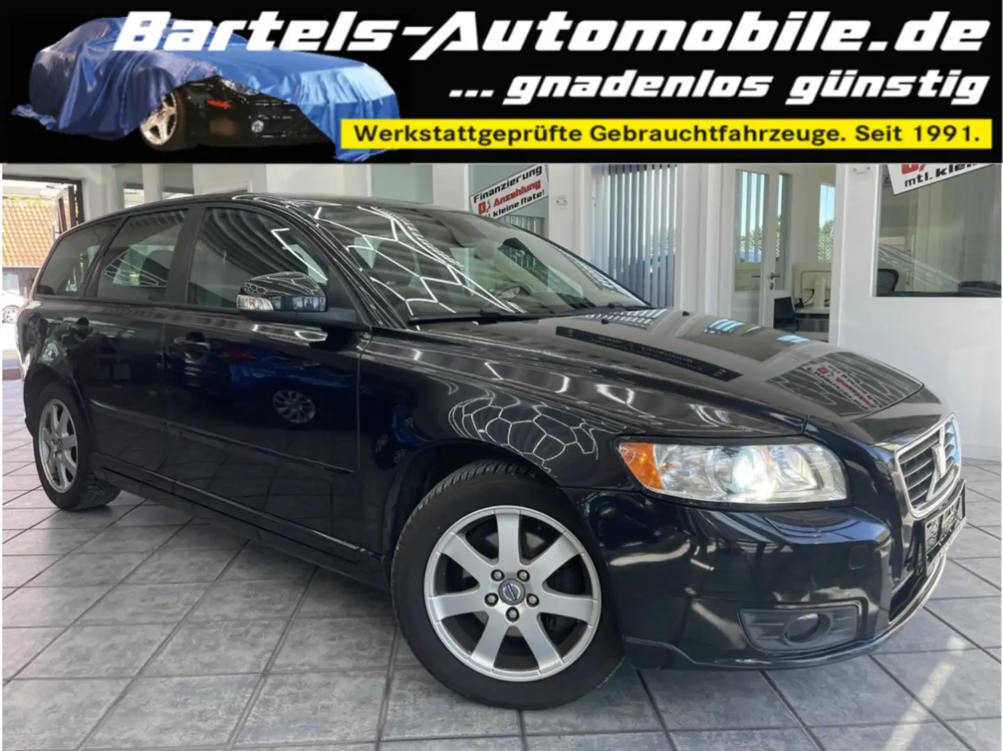 Volvo V50 1.6 D Drive Momentum, Klima, Sitzheiz., AHK Чорний - 1