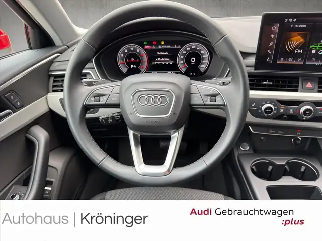 Audi A4 view 11