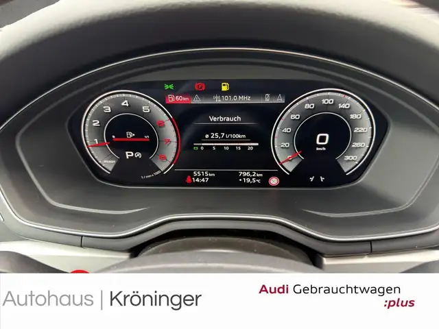 Audi A4 view 12