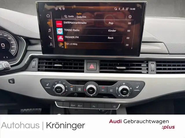 Audi A4 view 15