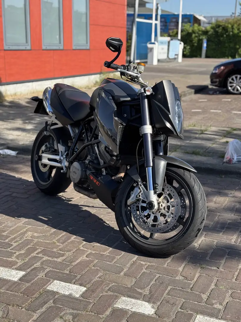 KTM 990 Super Duke - 1