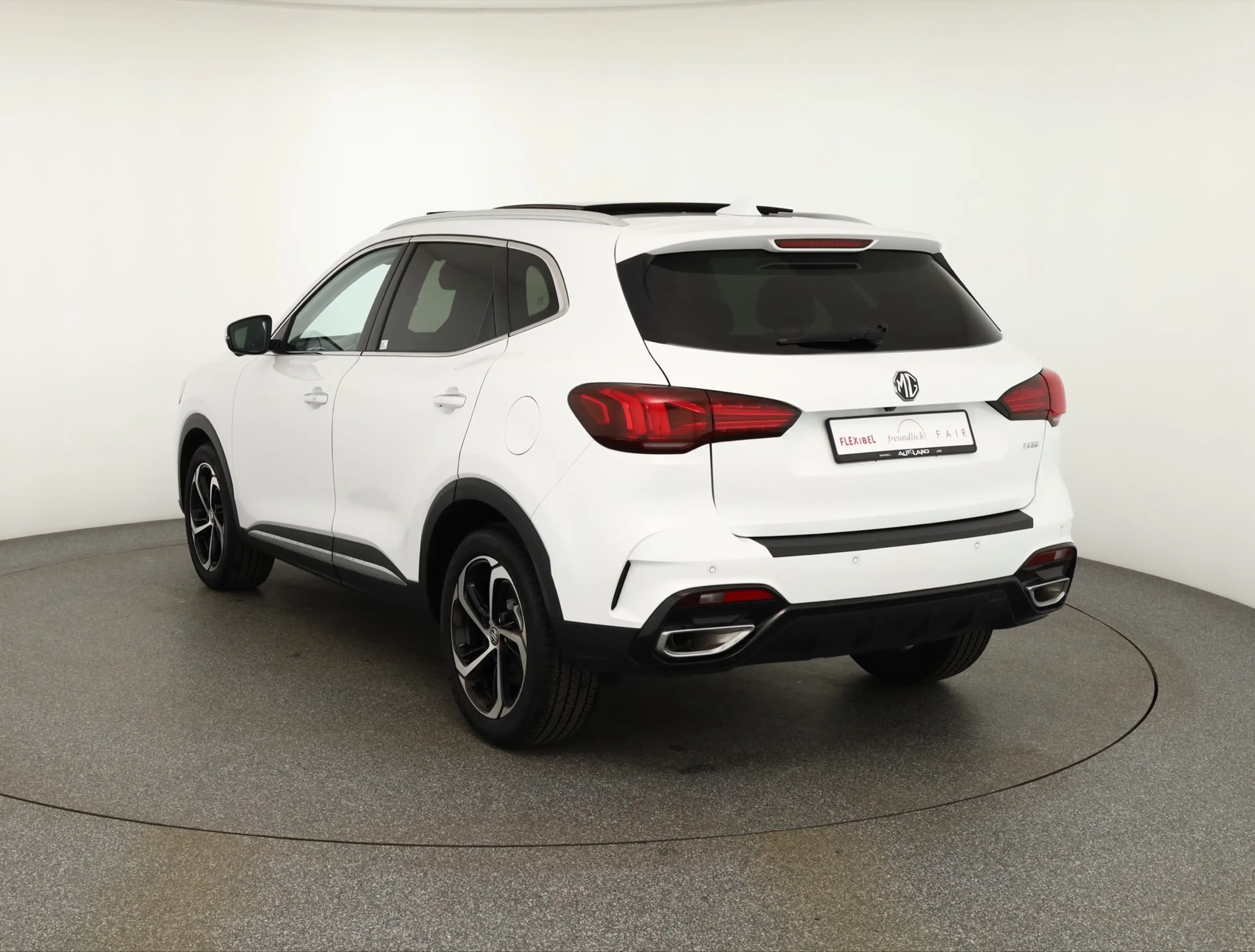MG HS 1.5 T-GDI Luxury Aut. LED ACC Navi 360° — photo 4