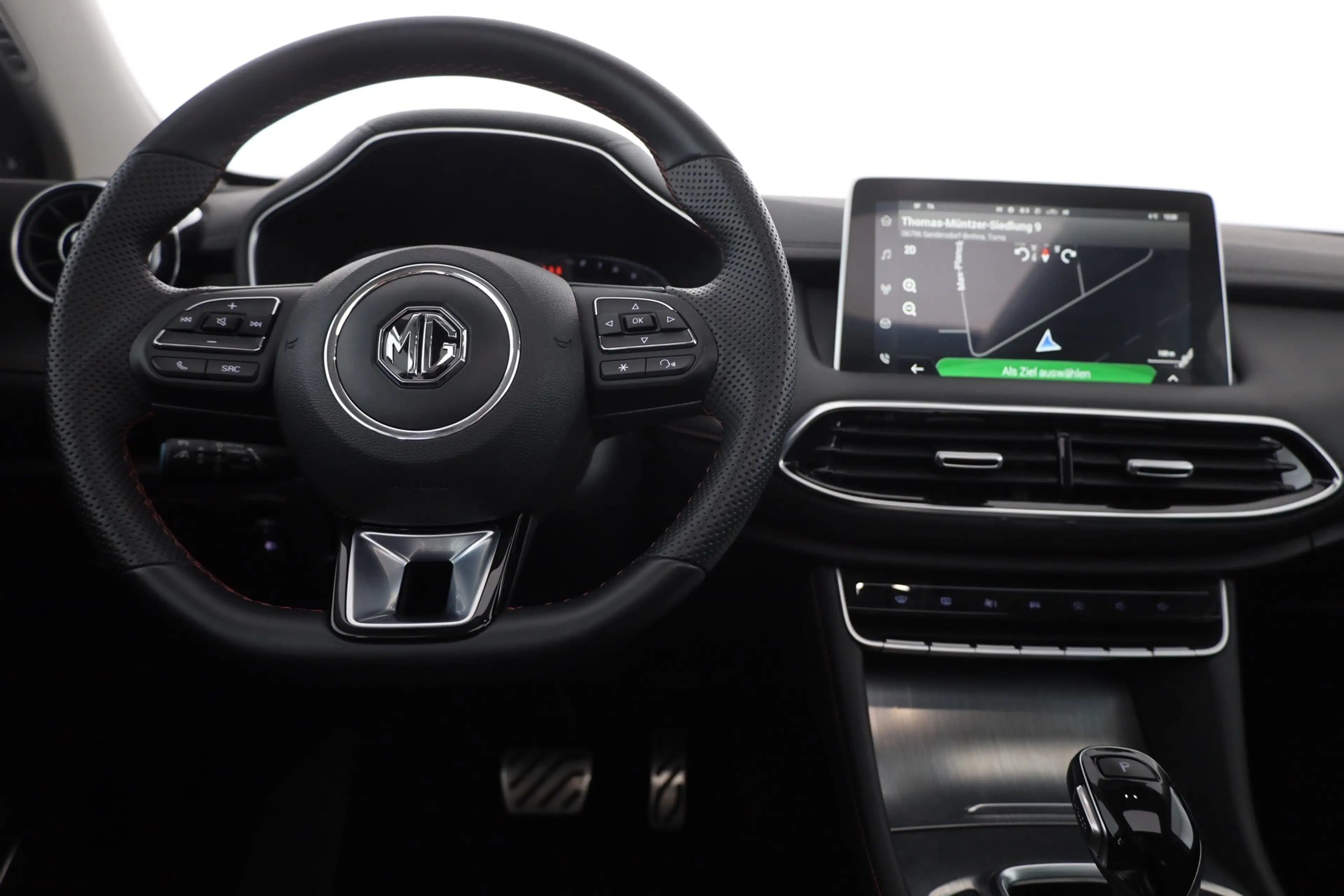 MG HS 1.5 T-GDI Luxury Aut. LED ACC Navi 360° — photo 11