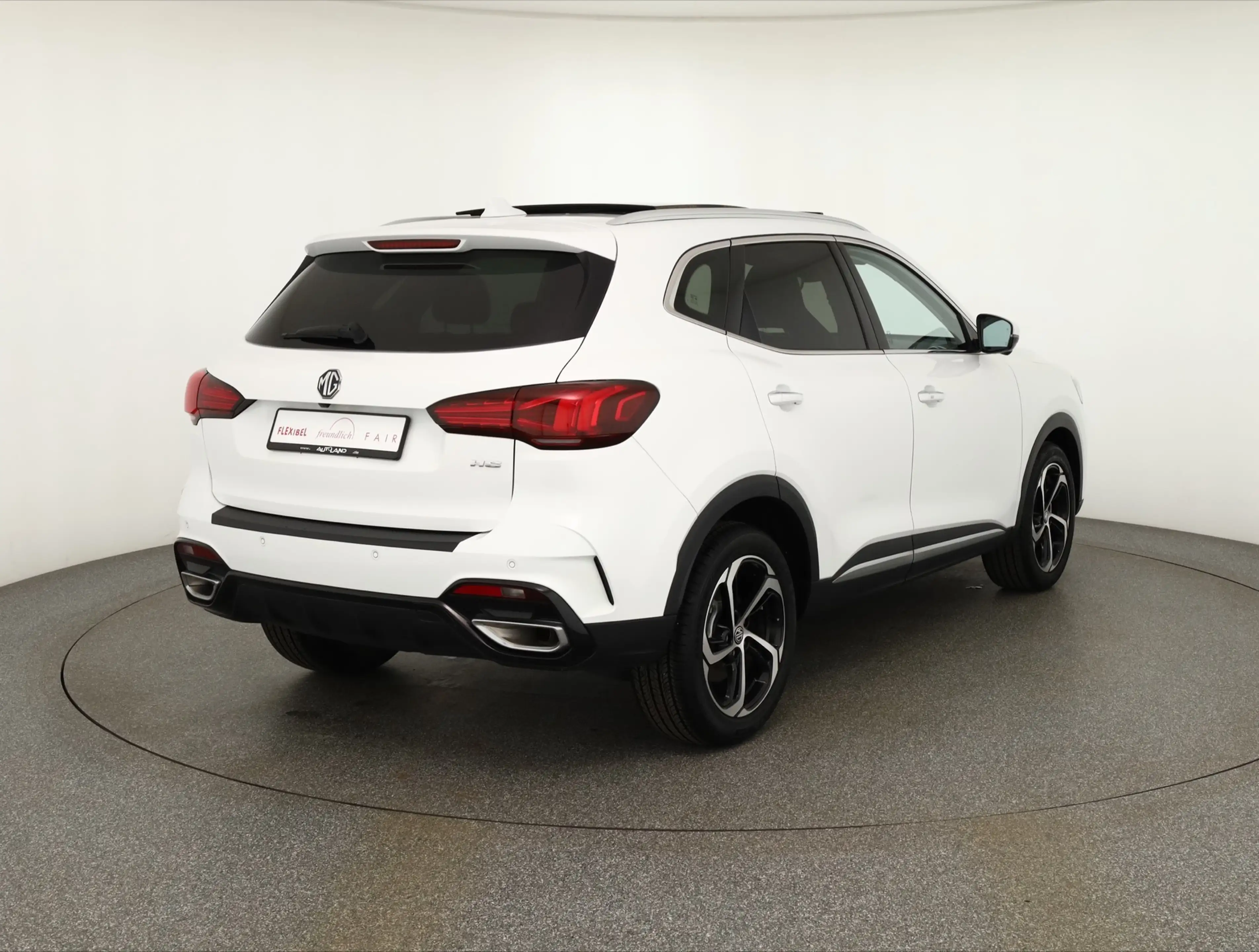 MG HS 1.5 T-GDI Luxury Aut. LED ACC Navi 360° — photo 6