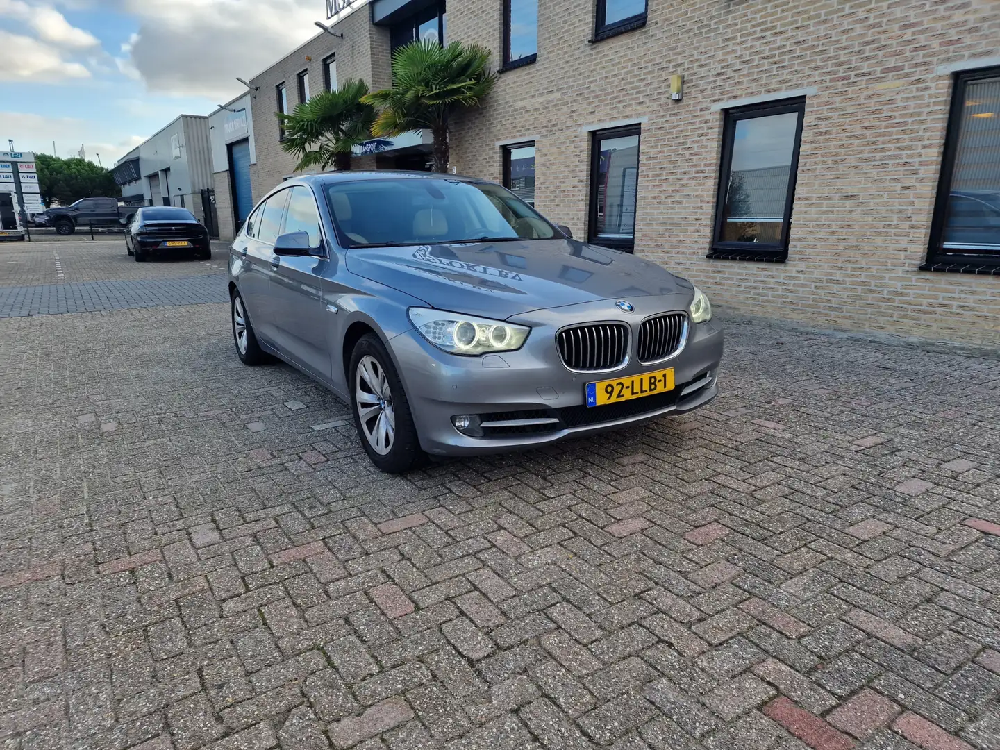 BMW 535 535 High Executive Zilver - 2