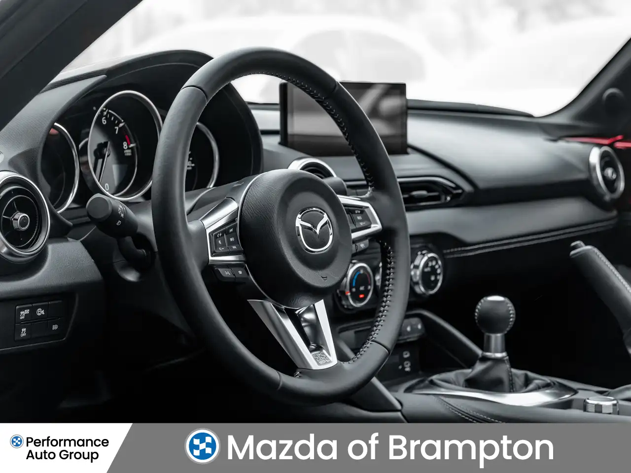 Mazda MX-5 Miata снимка Mazda MX-5 Miata