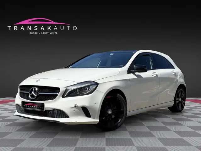 Mercedes-Benz A 200 200 d 7G-DCT 4-Matic Sensation Carplay ges sport chauffants...