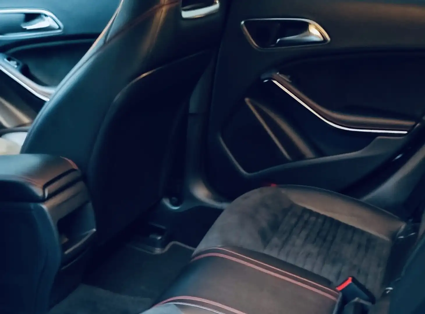 Mercedes-Benz CL 200 premium amg - 1