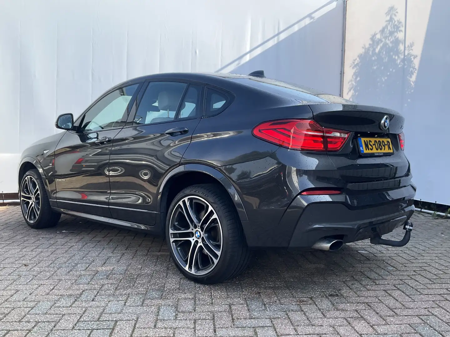 BMW X4 xDrive20i M-Sport Centennial Pano Leder HUD Trekha Grijs - 2