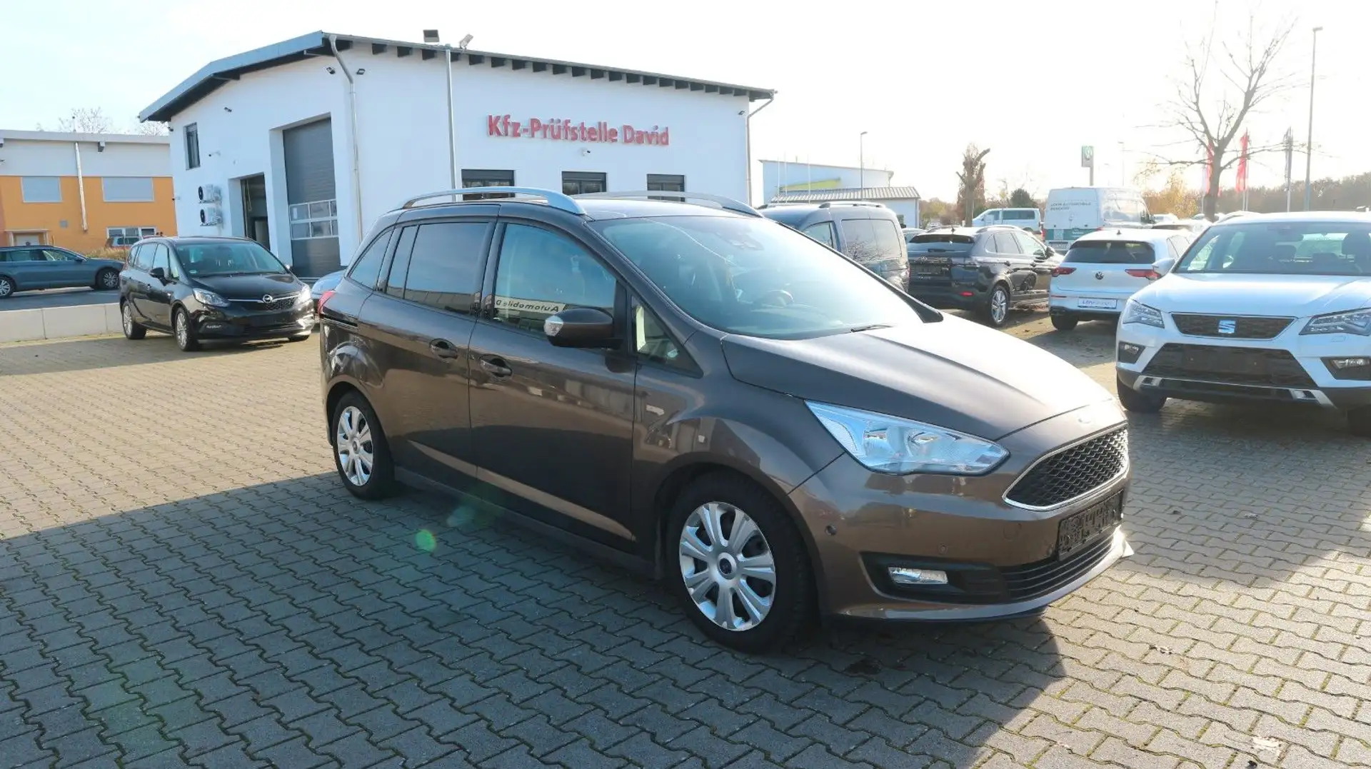 Ford Grand C-Max Grand C-MAX 1.0 EcoBoost Business Edition Bruin - 2