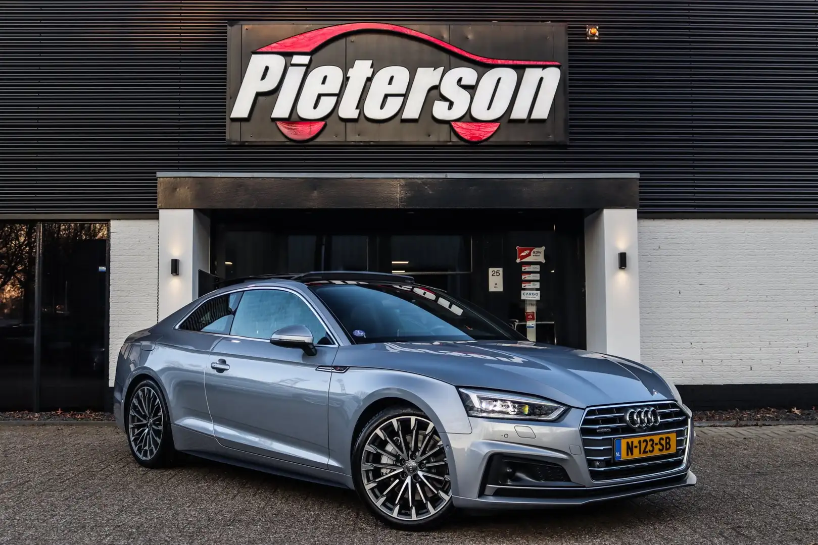 Audi A5 Coupé 2.0 TFSI Quattro 252PK PANO B&O VIRTUAL 360 Gris - 1