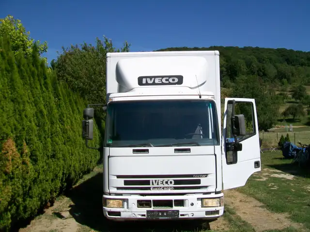 Iveco Daily Iveco Daily* LKW 7,5t Kasten Version* AHK*