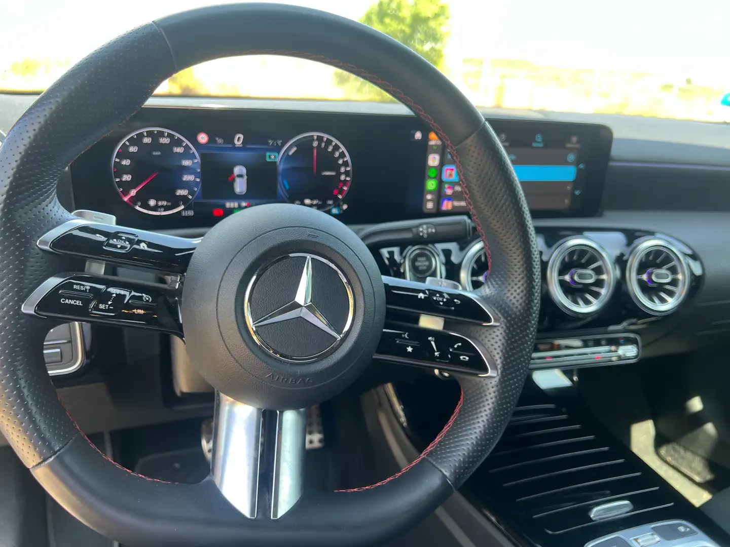 Mercedes-Benz A 250 A 250e Sedán  8G-DCT Progressive Line Advanced Gris - 2