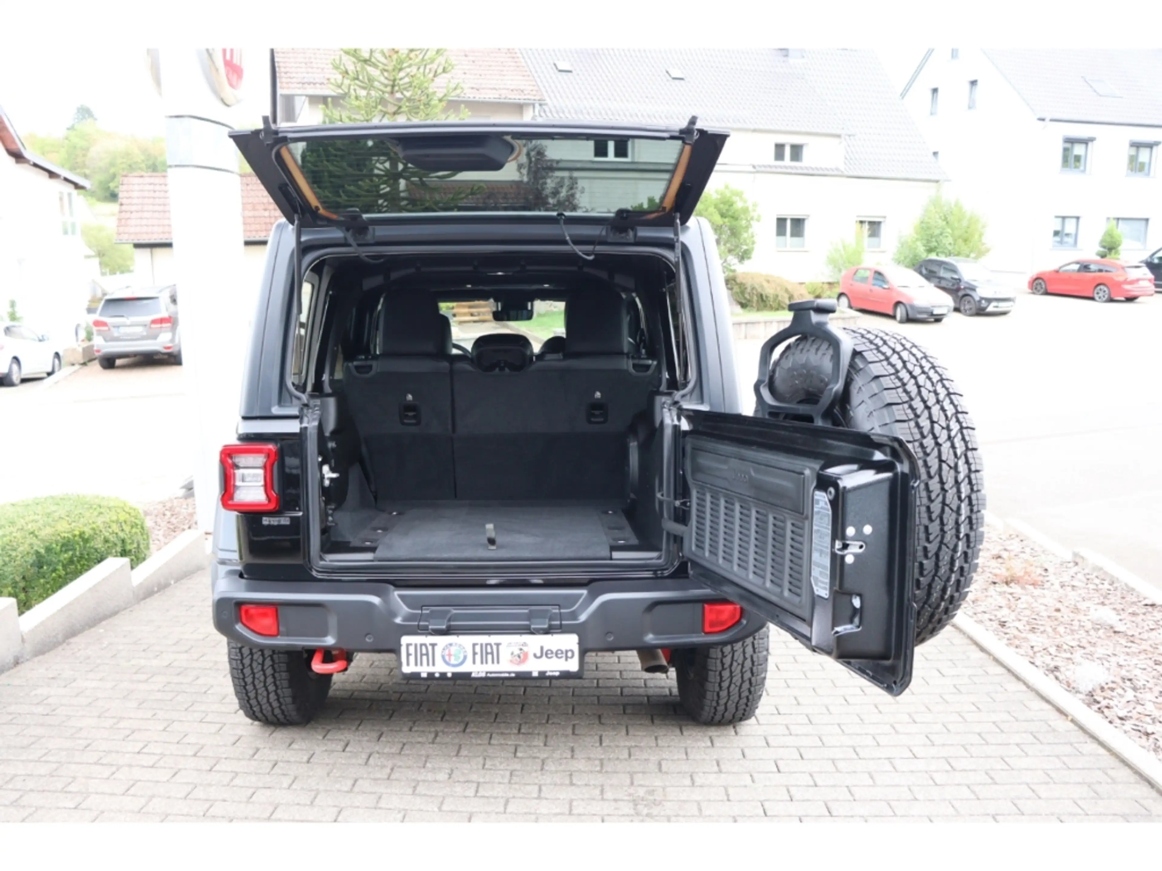 Jeep Wrangler UNLIMITED RUBICON 2.0l T-GDI 272 PS — photo 13