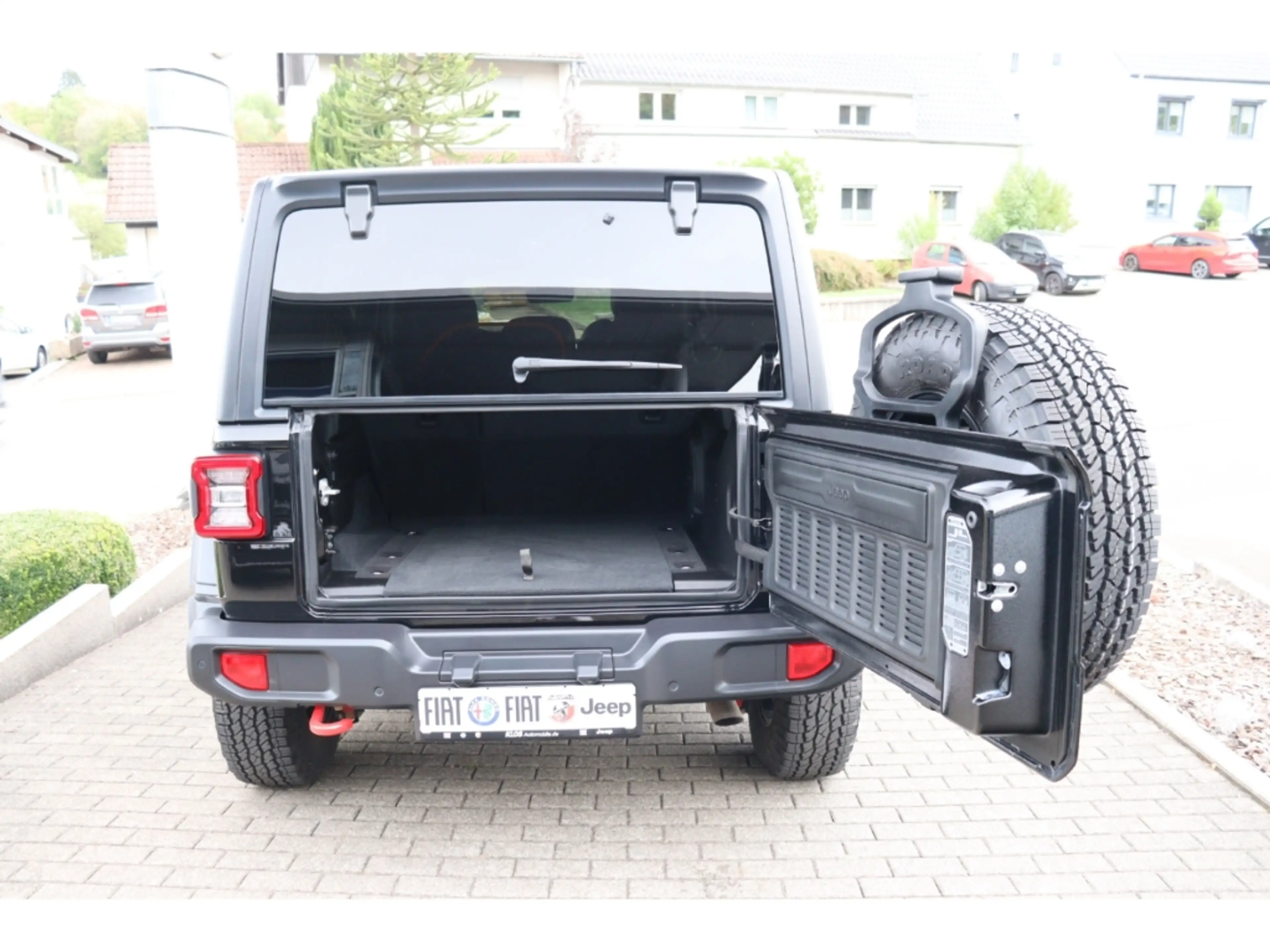 Jeep Wrangler UNLIMITED RUBICON 2.0l T-GDI 272 PS — photo 12