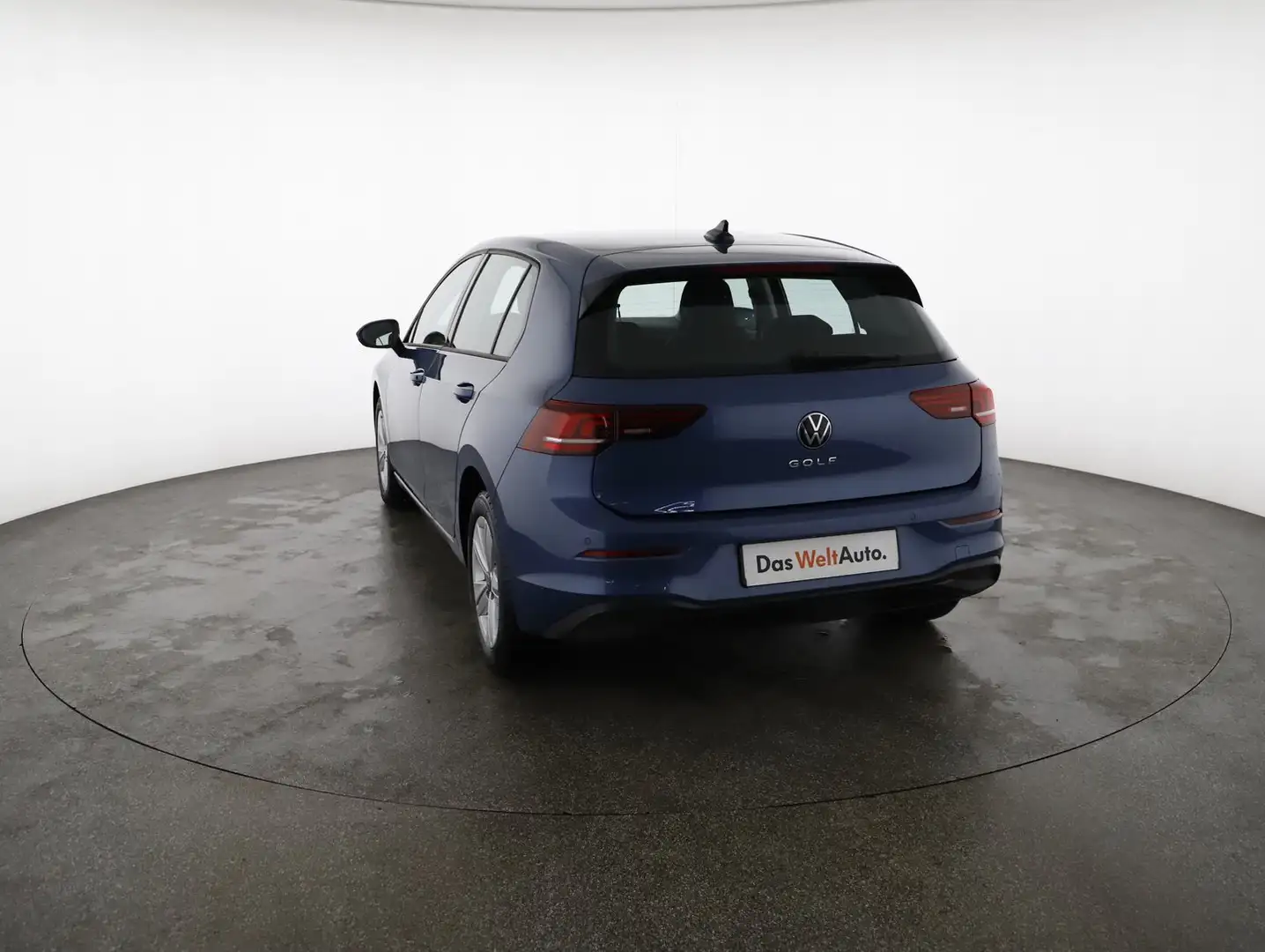 Volkswagen Golf VIII Lim. 1.5 TSI 85 kW Life Blau - 2