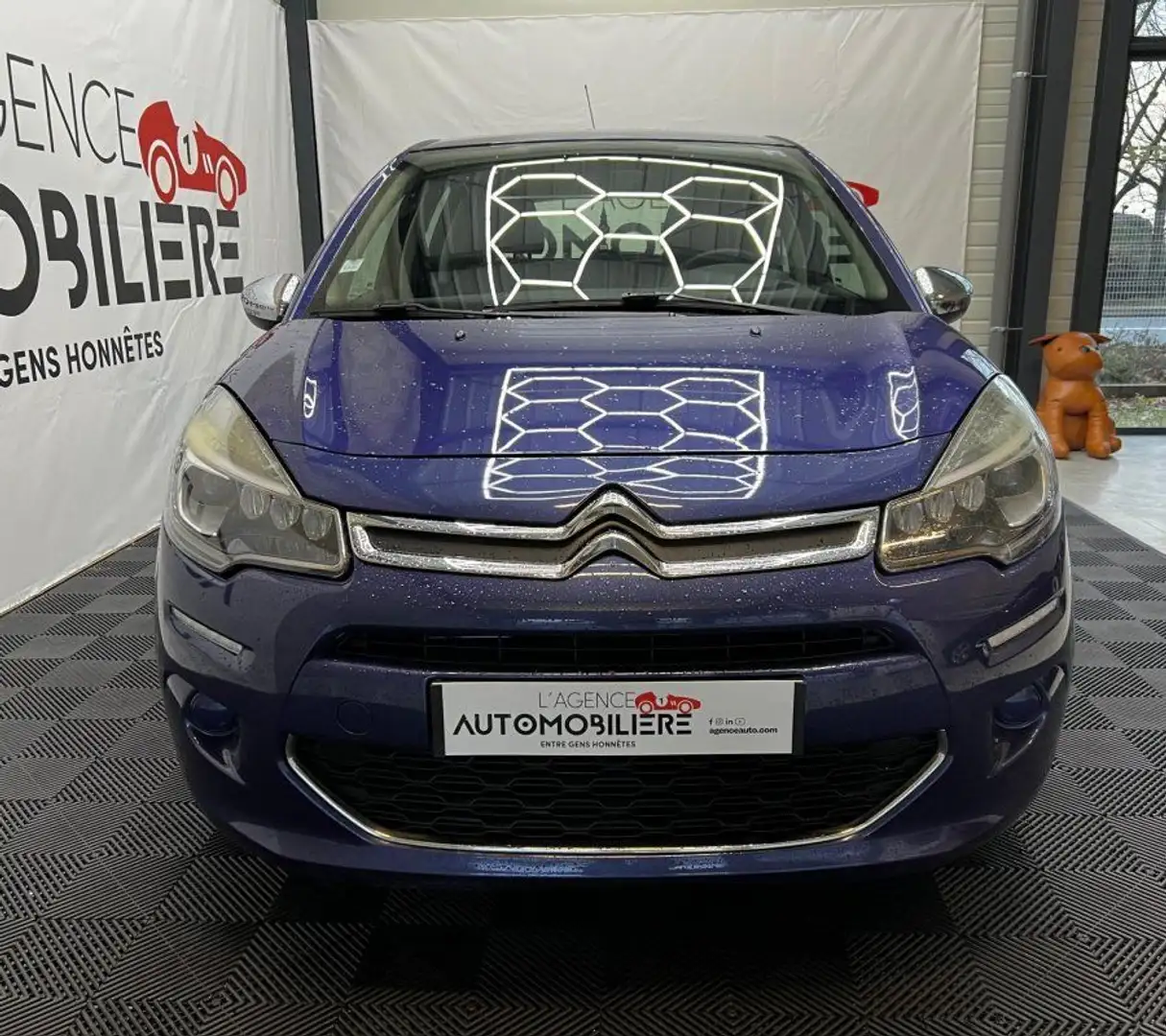 Citroen C3 HDI 70 Confort Bleu - 2