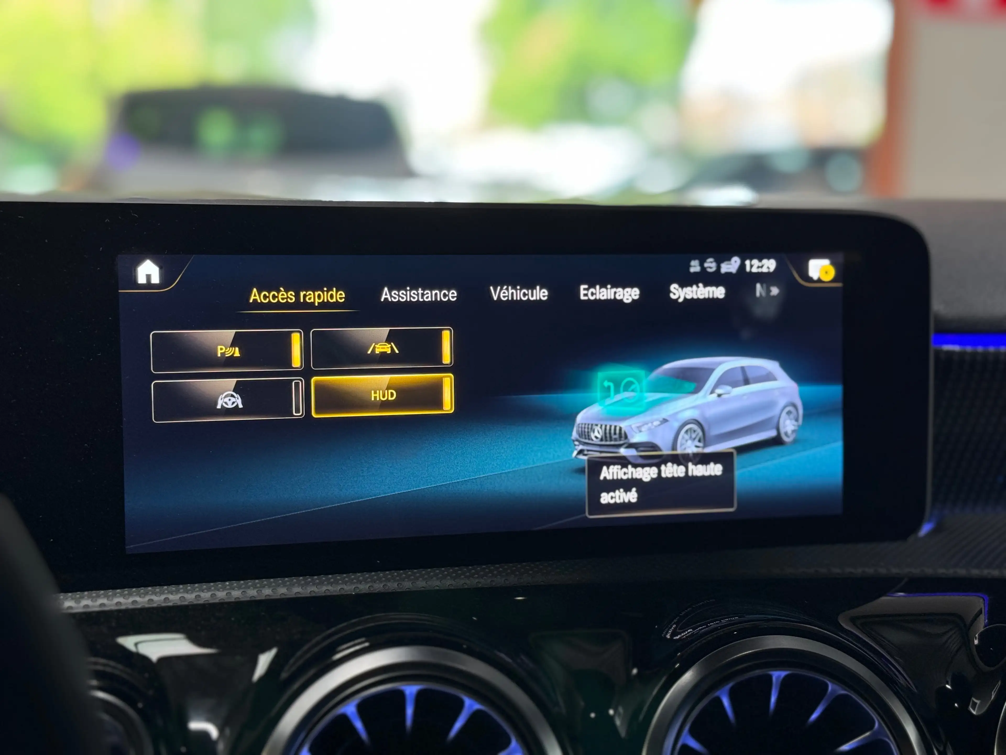 Mercedes-Benz A 45 AMG 4-Matic+ - Tête haute - Burmester - Garantie — photo 10