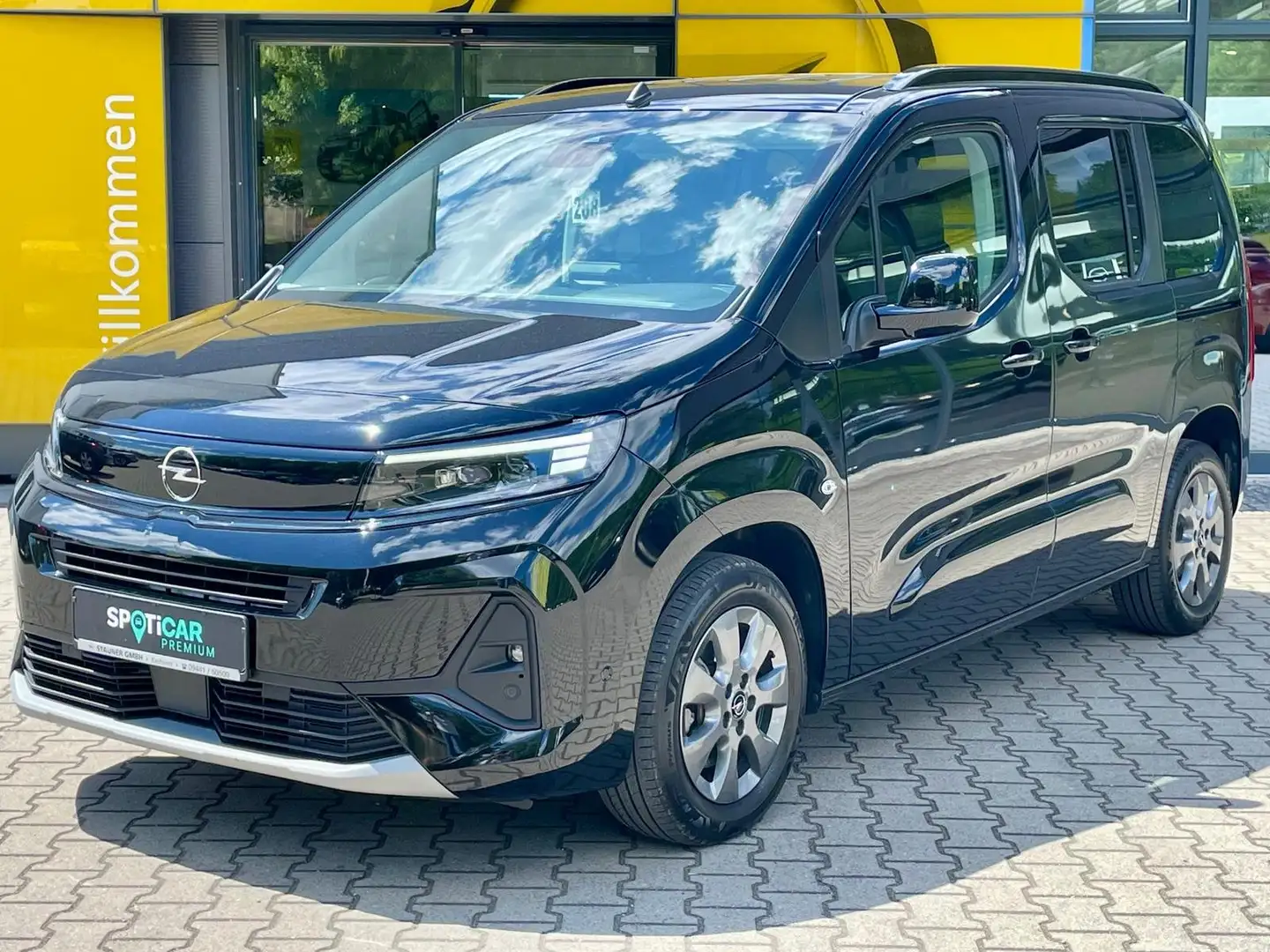 Opel Combo Life GS Line AT *MATRIX*NAVI*ACC*R-KAMERA*LHZ*SHZ* Schwarz - 2