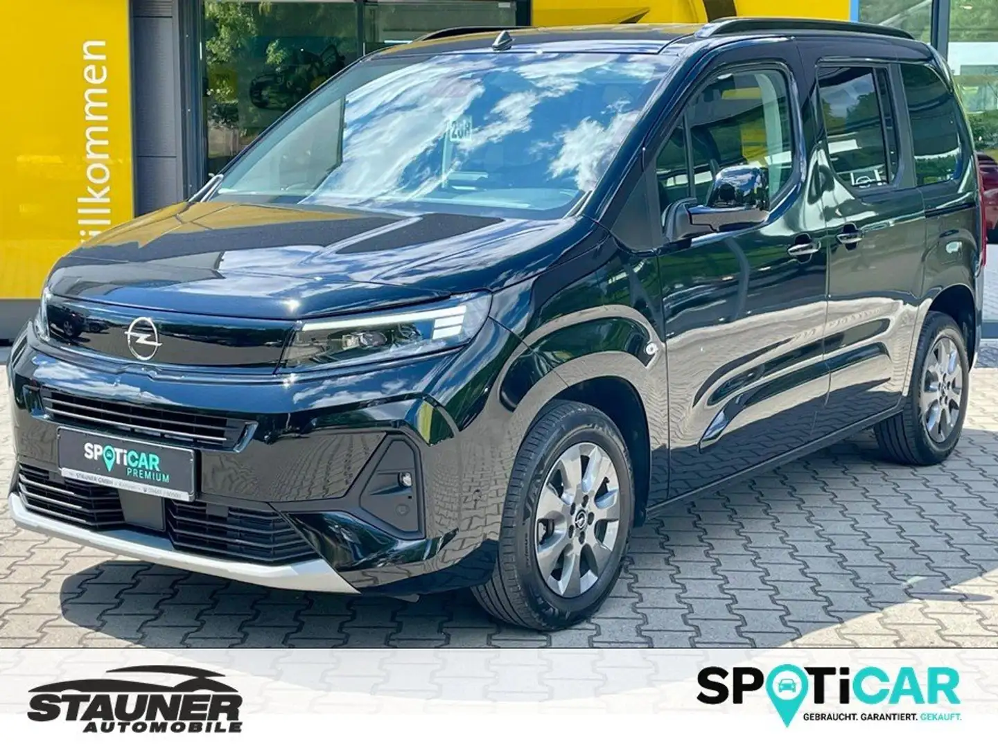 Opel Combo Life GS Line AT *MATRIX*NAVI*ACC*R-KAMERA*LHZ*SHZ* Schwarz - 1